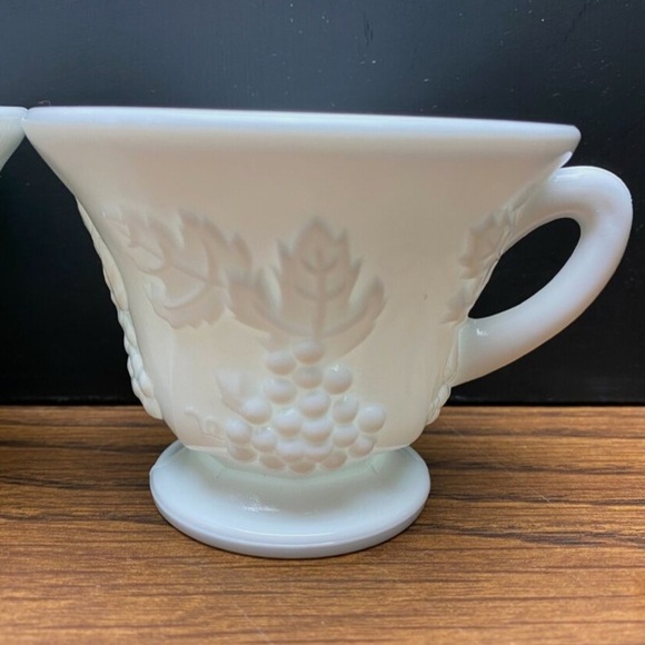Set of 2 Vintage Raised Colony
Harvest Grape White Milk Glass Tea
Cup Coffee Mug - Picture 8 of 8